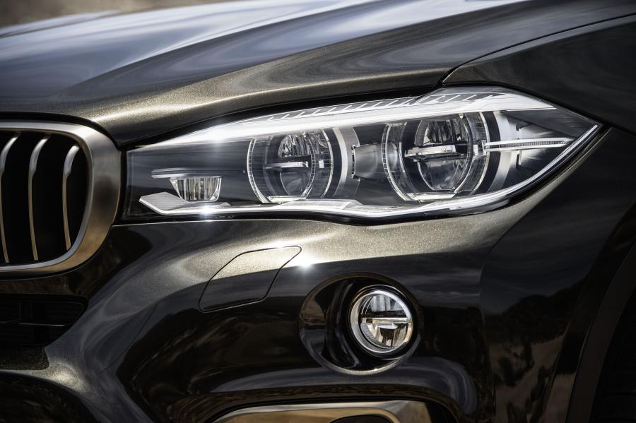  BMW X6 xDrive 5.0i 2015 года  (фото 37 из 113)